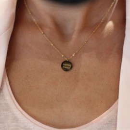Collier médaille Maman leli concept store